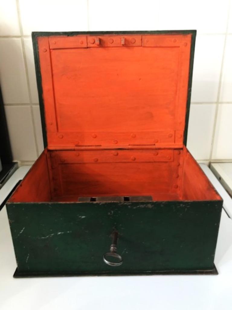 Geldkist Beaumont grote Kluis & sleutel 4,7kg Antiek🤑😎💎🤗, Ophalen of Verzenden
