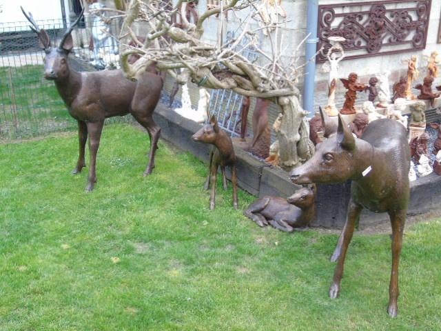 statue famille, chevreuil en bronze , taille naturel, 4 pcs, Enlèvement ou Envoi, Neuf, Autres matériaux, Animal