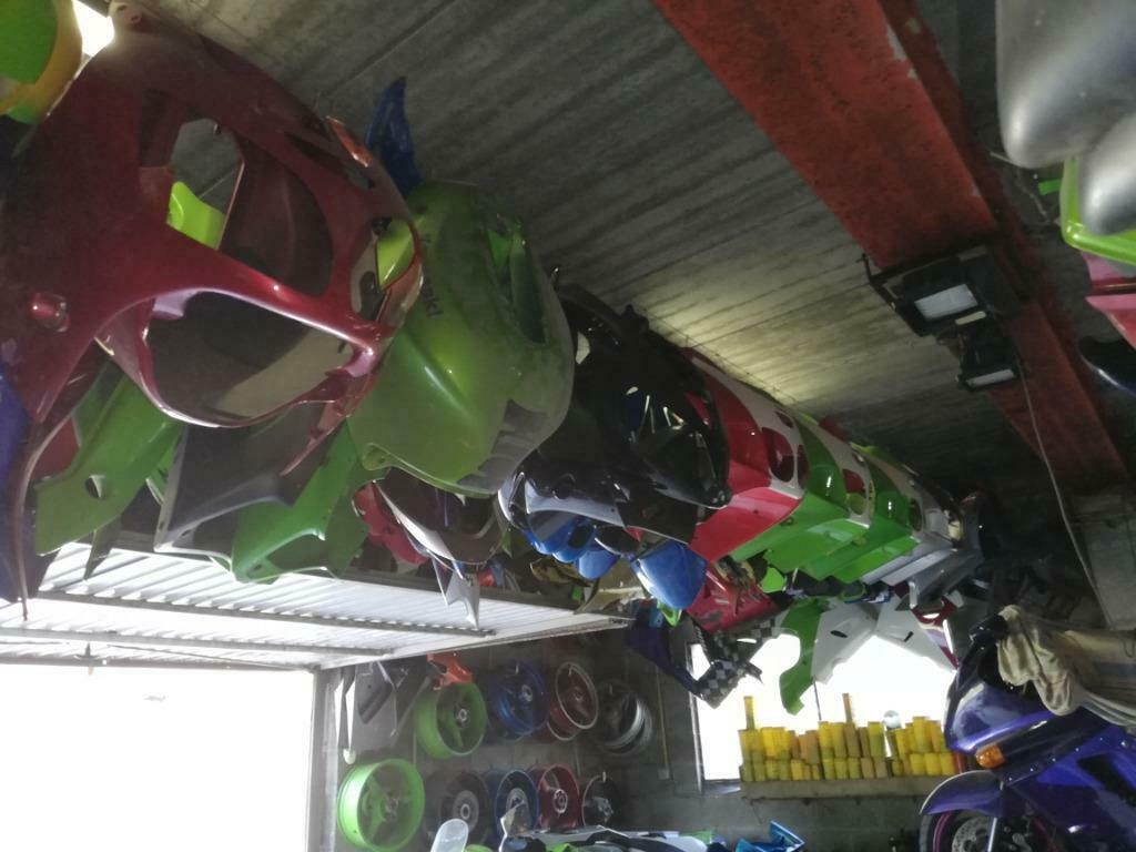 Vend tous pièces Kawasaki gros stock tous modèles, Motoren, Ophalen, Gebruikt