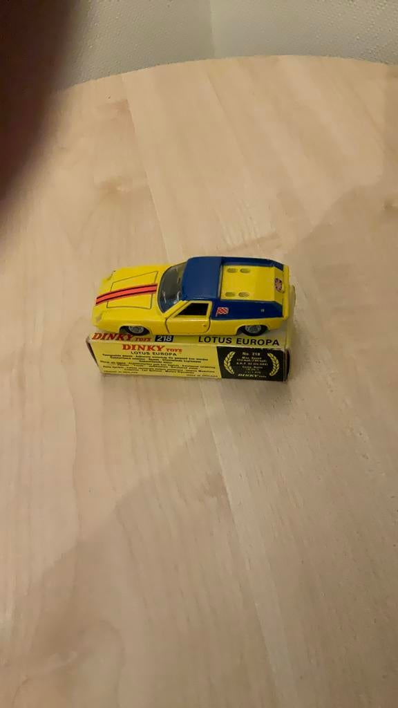 LOTUS EUROPA VAN DINKY TOYS 218 in NIEUWstaat, Ophalen of Verzenden, Zo goed als nieuw