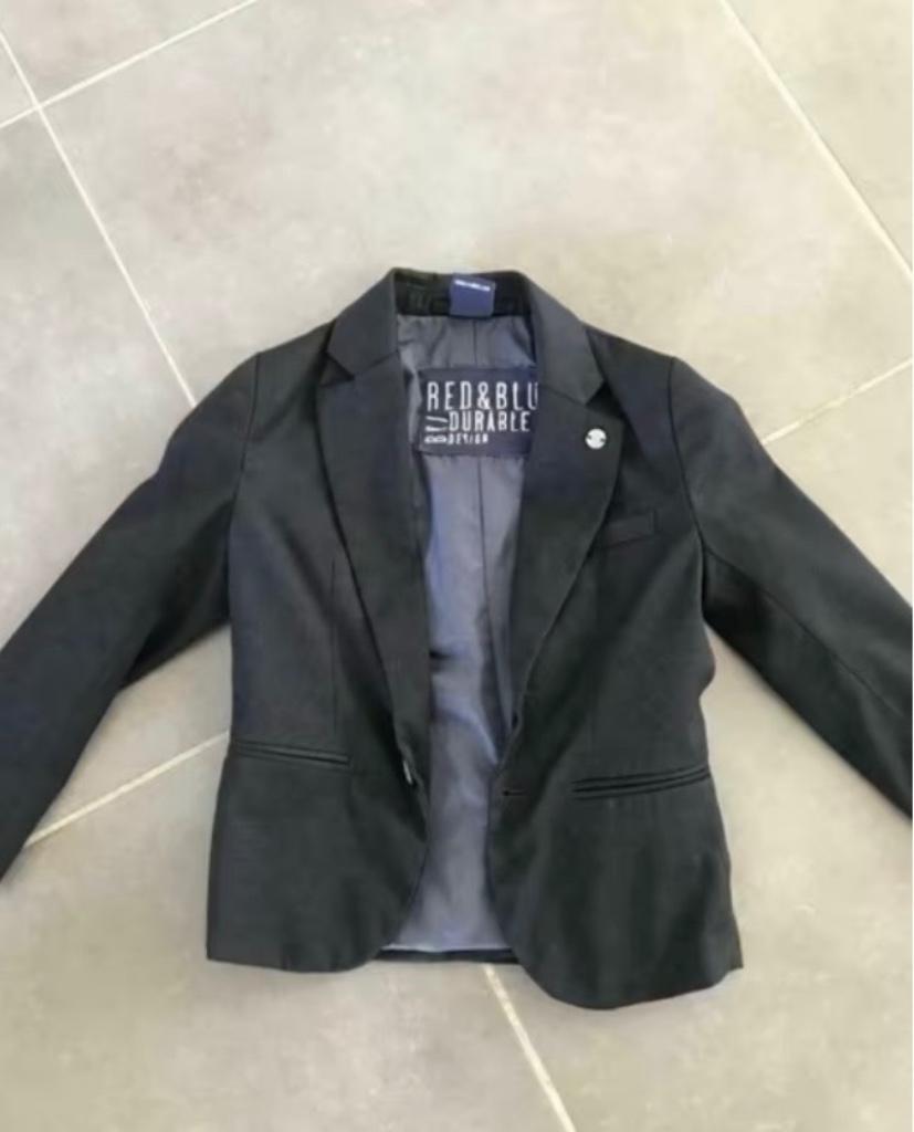 Red & Blu blazer 6 jaar, Garçon, Enlèvement ou Envoi, Pull ou Veste, Comme neuf