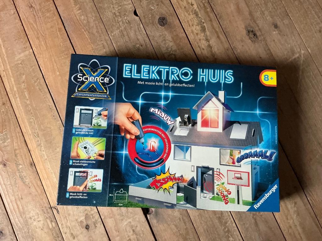 Electro Huis Ravensburger spel 8+, Ophalen of Verzenden, Zo goed als nieuw