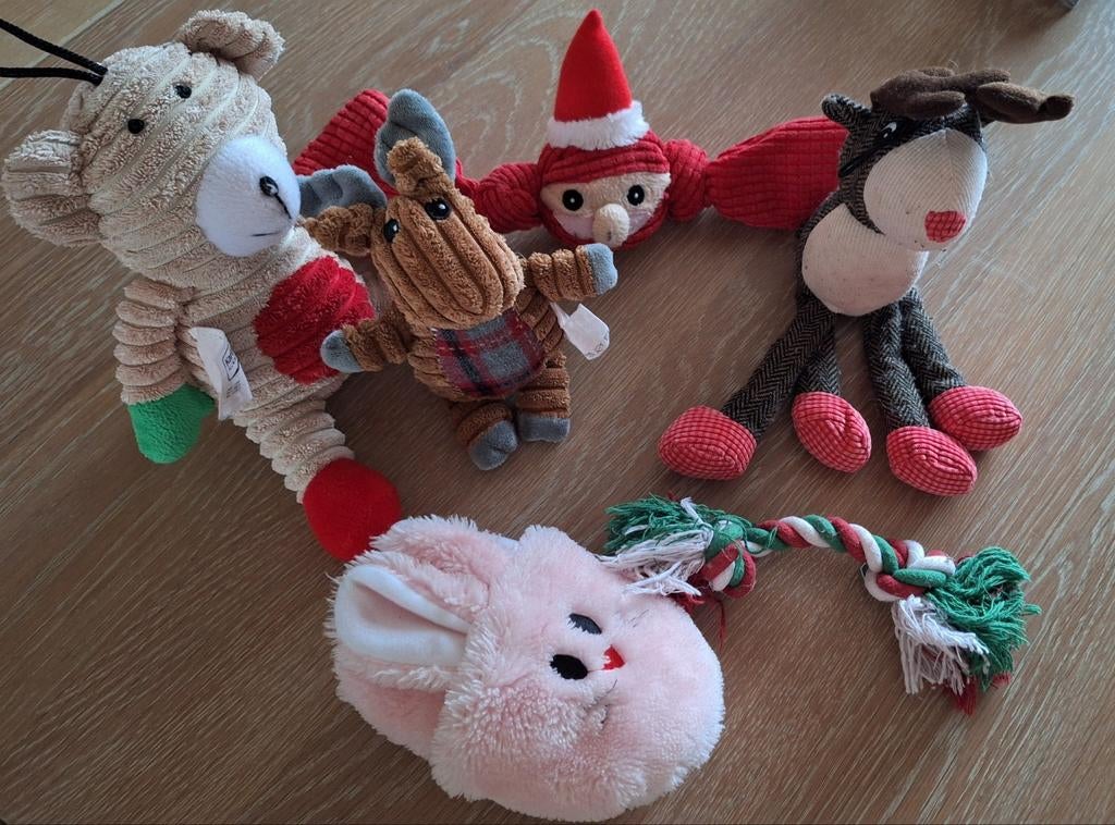 4 kerstspeeltjes met piepgeluid , 1 trekkoord en 1 pantoffel, Animaux & Accessoires, Jouets pour chiens, Enlèvement ou Envoi, Comme neuf