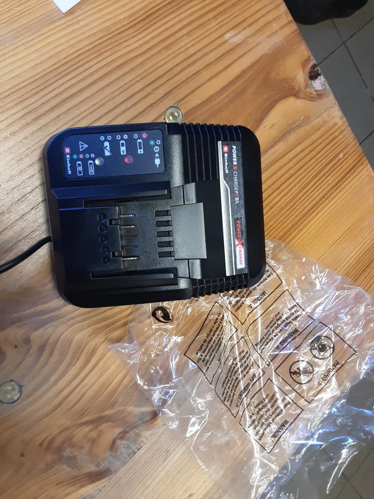 Batterijlader Einhell, Ophalen, Nieuw