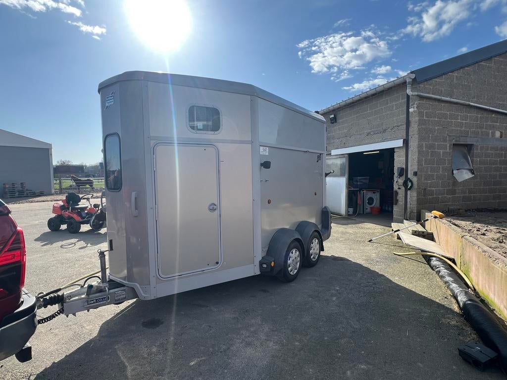 Paarden trailer ifor williams HB511, Ophalen, Zo goed als nieuw