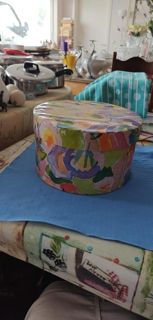 doos opberbox merk Casa karton kleurrijke print, Doe-het-zelf en Bouw, Kratten en Dozen, Ophalen of Verzenden, Zo goed als nieuw