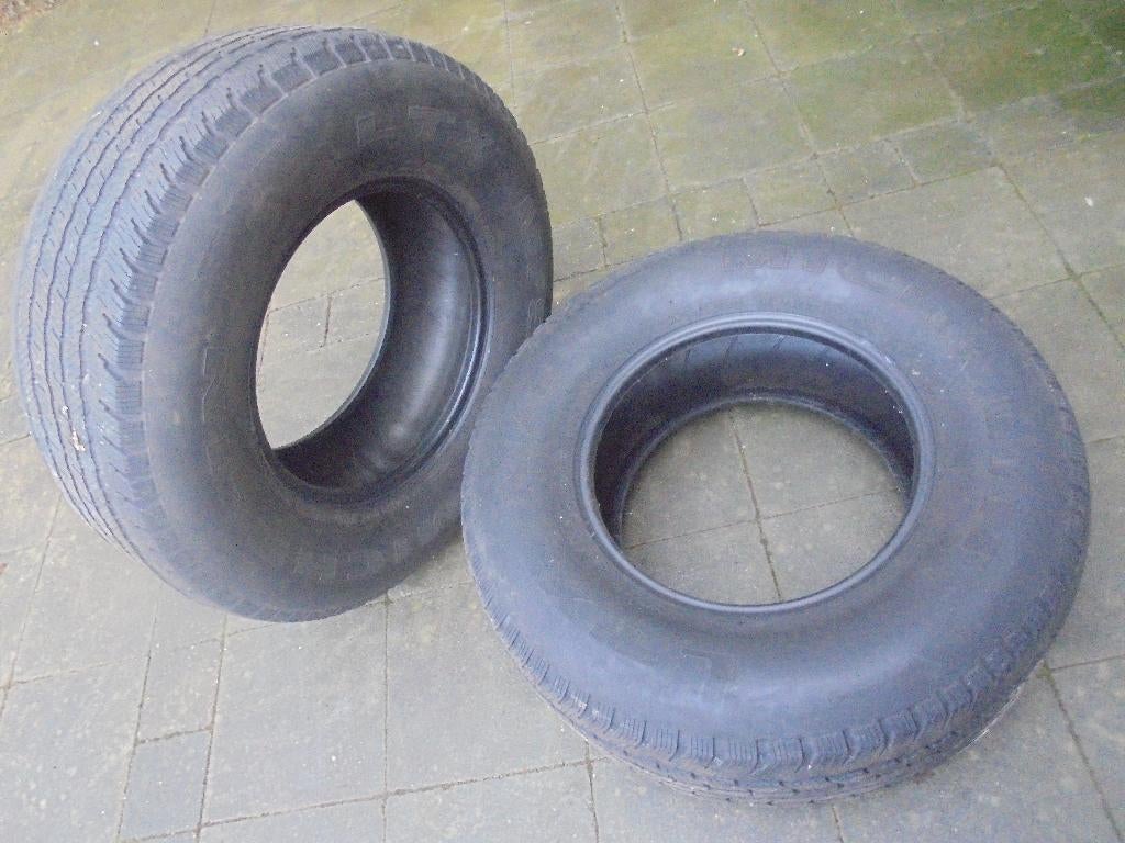 Pneus pour Toyota LandCruiser ou autre Jeep, Autos : Pièces & Accessoires, Pneus & Jantes, 4 Saisons, Enlèvement ou Envoi, 16 pouces