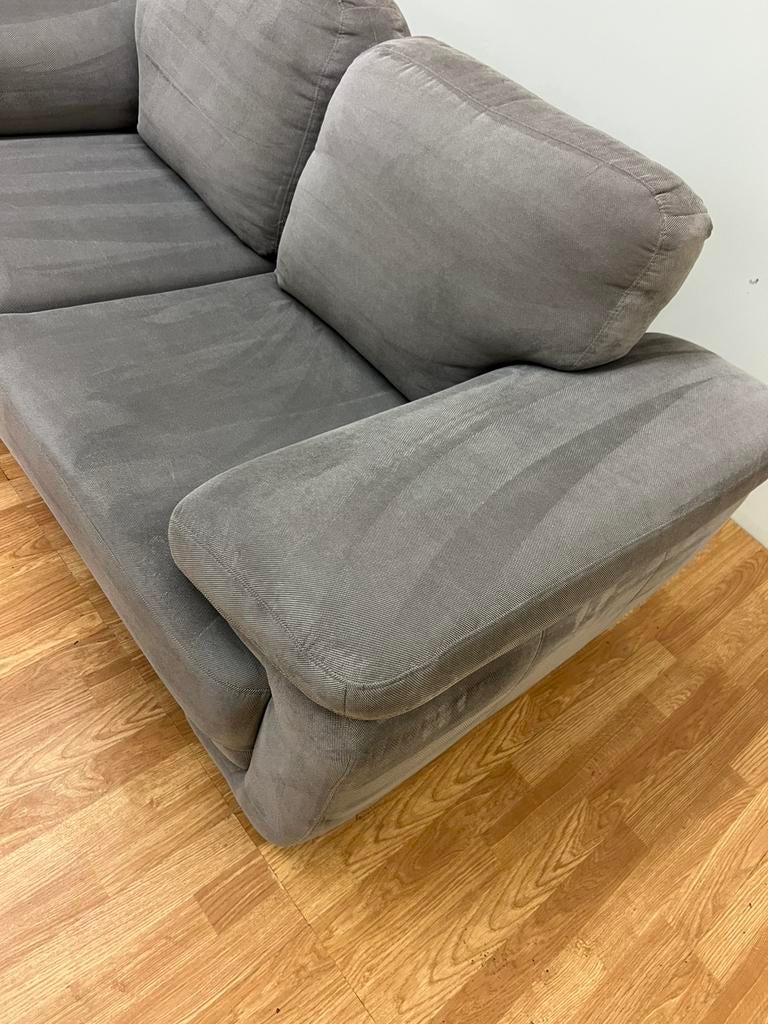 Grijze tweezit zetel – Compact, comfortabel & in topstaat, Ophalen of Verzenden, Zo goed als nieuw