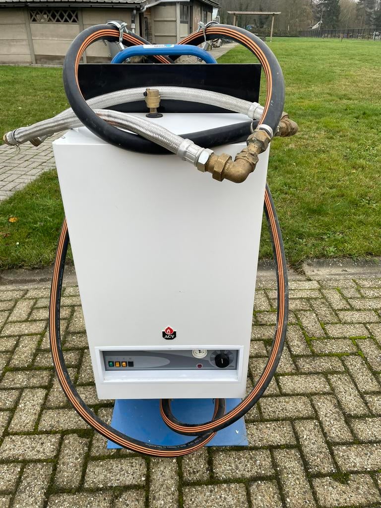 Elektrische Verwarmingsketels 380 volt, Ophalen, Zo goed als nieuw