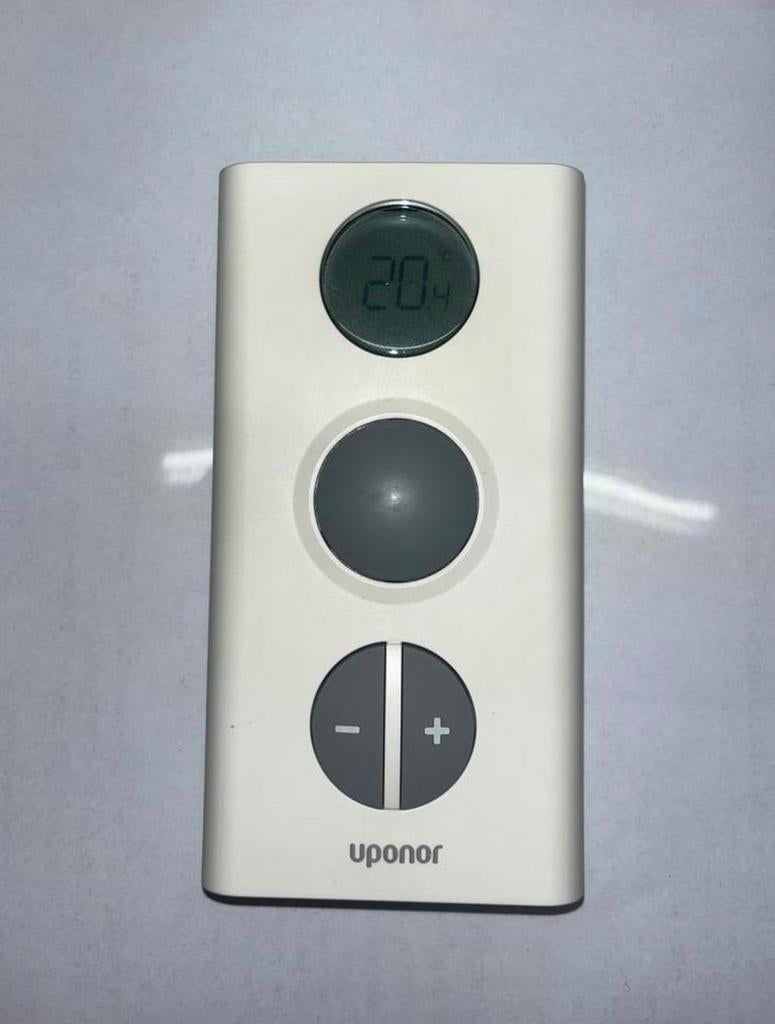 Ruimtevoeler thermostaat Uponor, Doe-het-zelf en Bouw, Verwarming en Radiatoren, Zo goed als nieuw, Ophalen of Verzenden