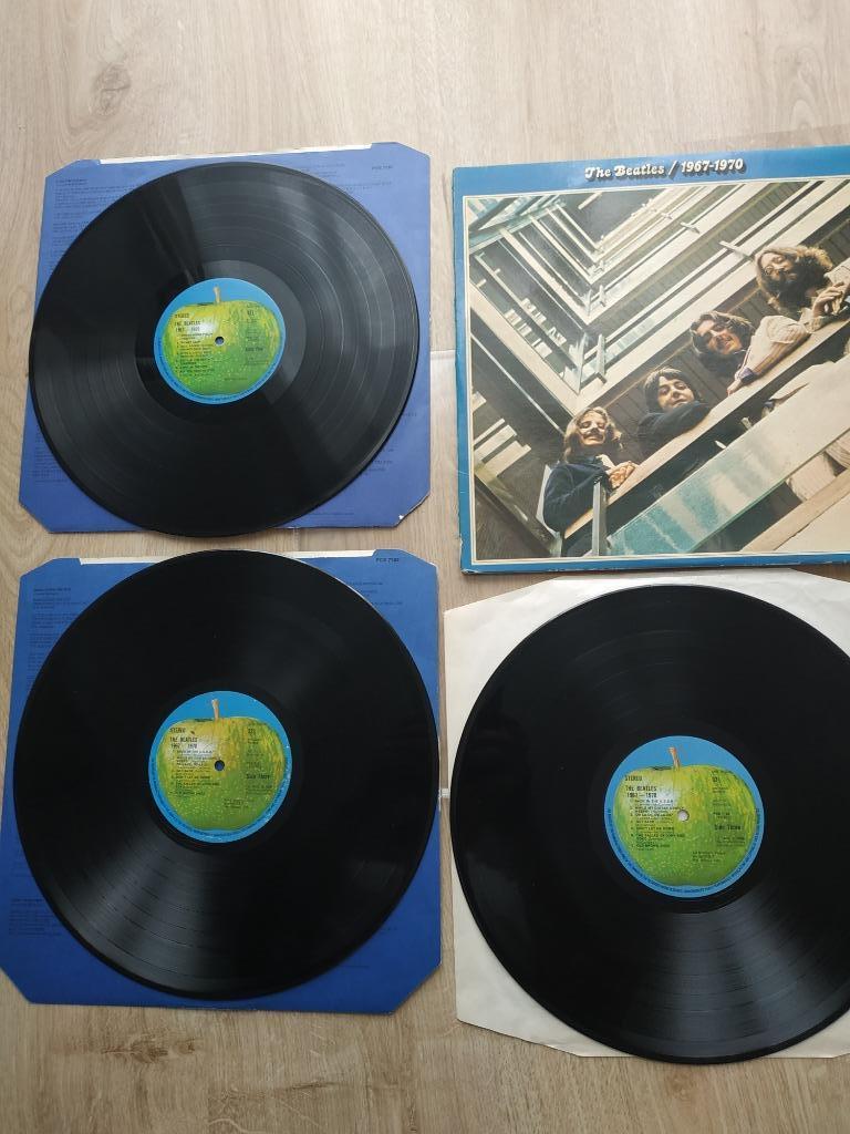 BEATLES ALBUM BLUE 3 LP GEMAAKT IN HET VK, Cd's en Dvd's, Vinyl | Rock, Gebruikt, Verzenden