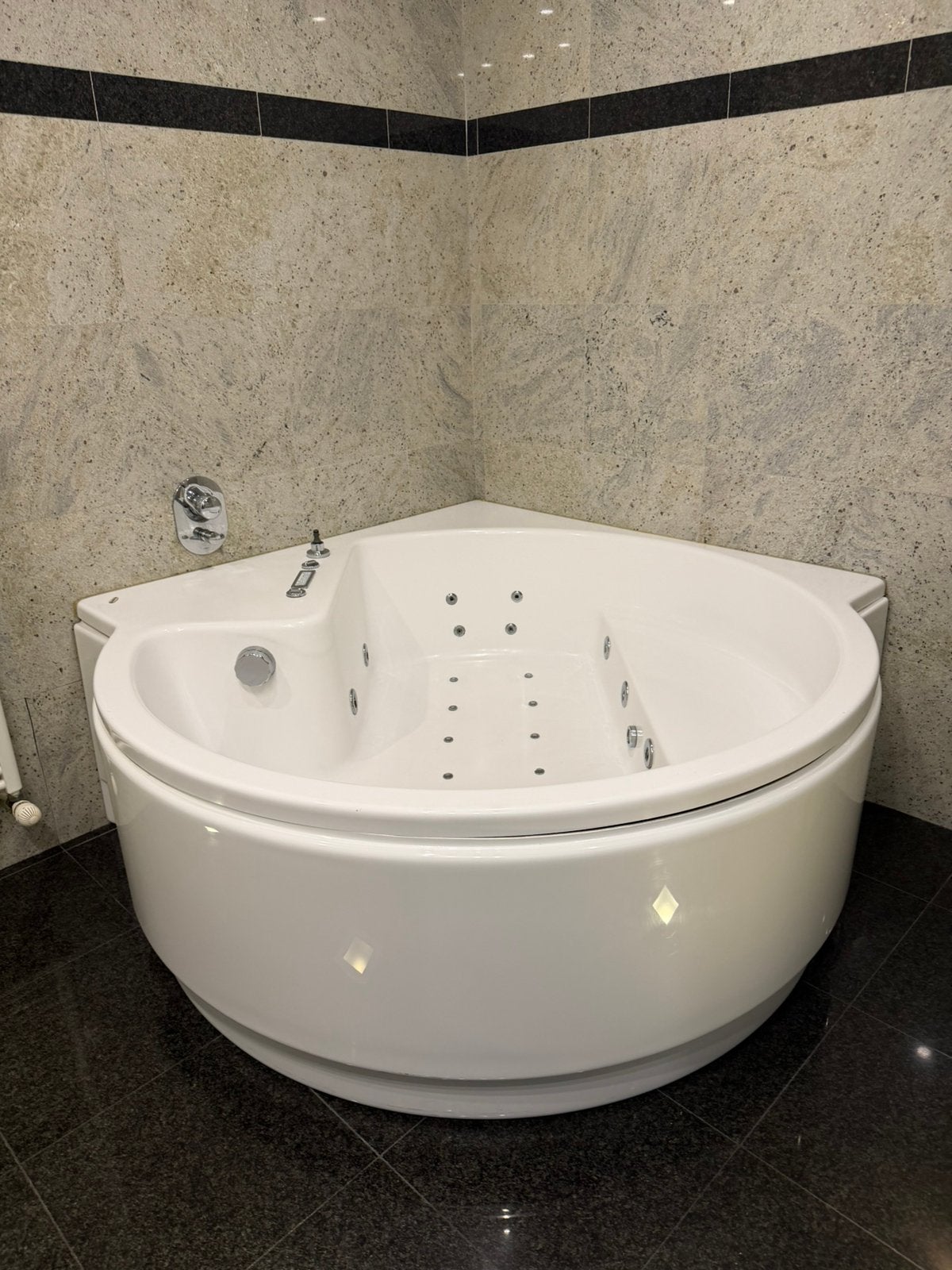 Bubbelbad te koop, Huis en Inrichting, Ophalen, Zo goed als nieuw