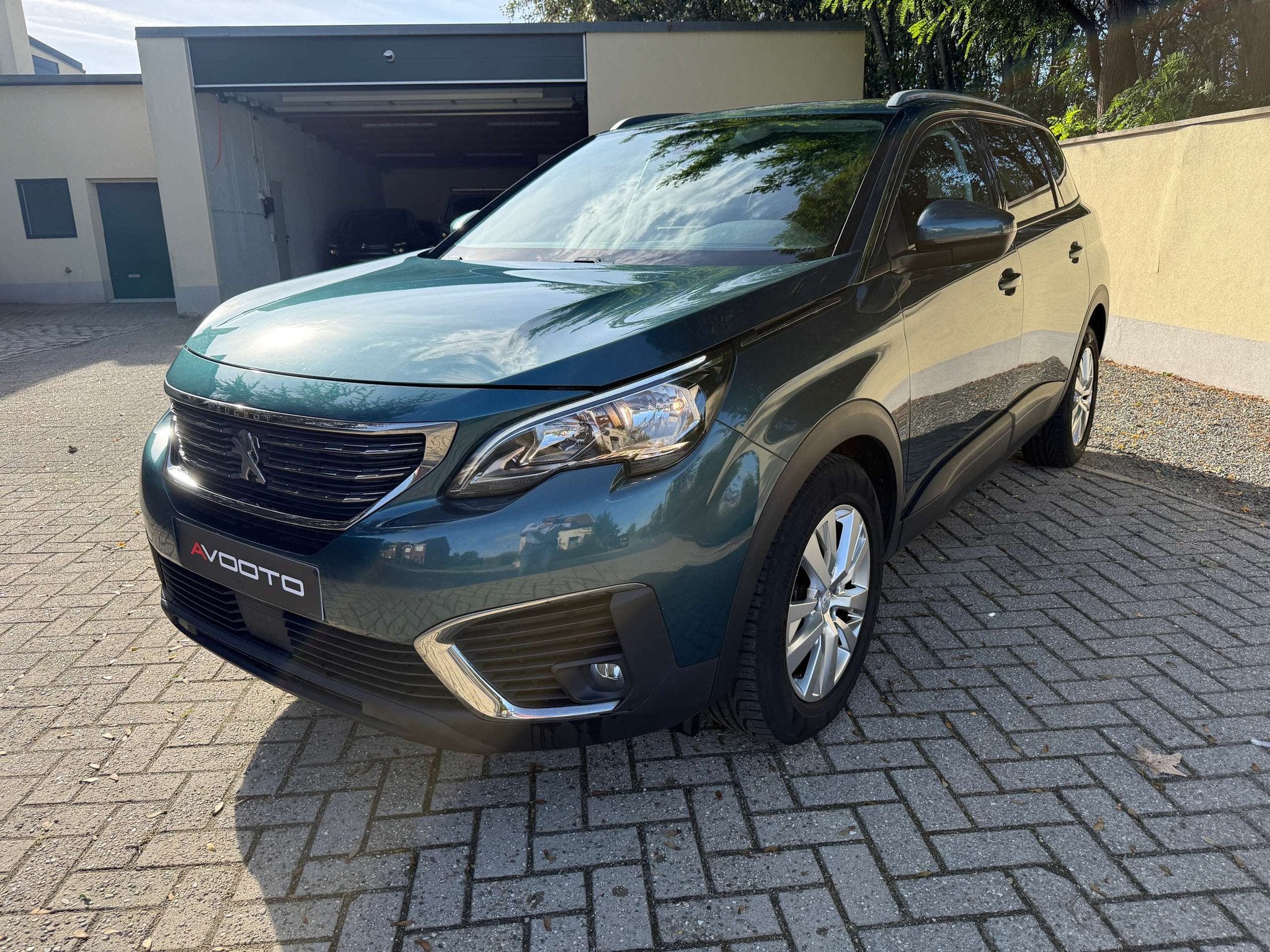 Peugeot 5008 1.2 PureTech Active Automaat / 1Eigenaar + Ga, Auto's, Stof, Gebruikt, 1199 cc, Blauw