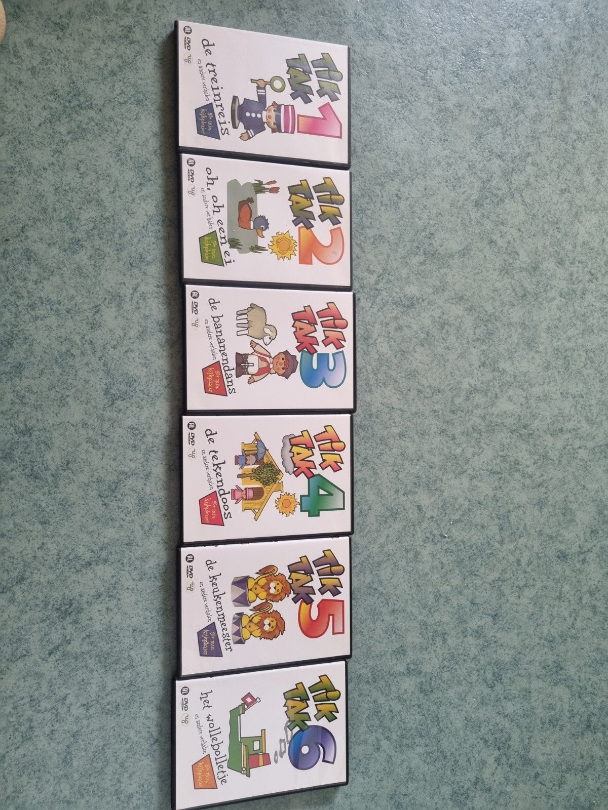 6 stuks tik tak, Cd's en Dvd's, Ophalen