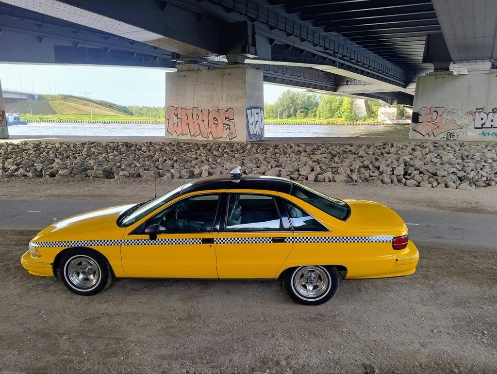 Chevrolet Caprice LTZ uitvoering!!! BEZORGEN / INRUIL m, foto 2