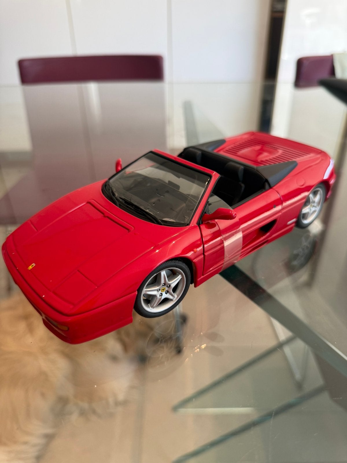 1:18 Ferrari F355 Spider (1994) UT Models sans boite, Enlèvement ou Envoi, Comme neuf, Voiture, UT Models