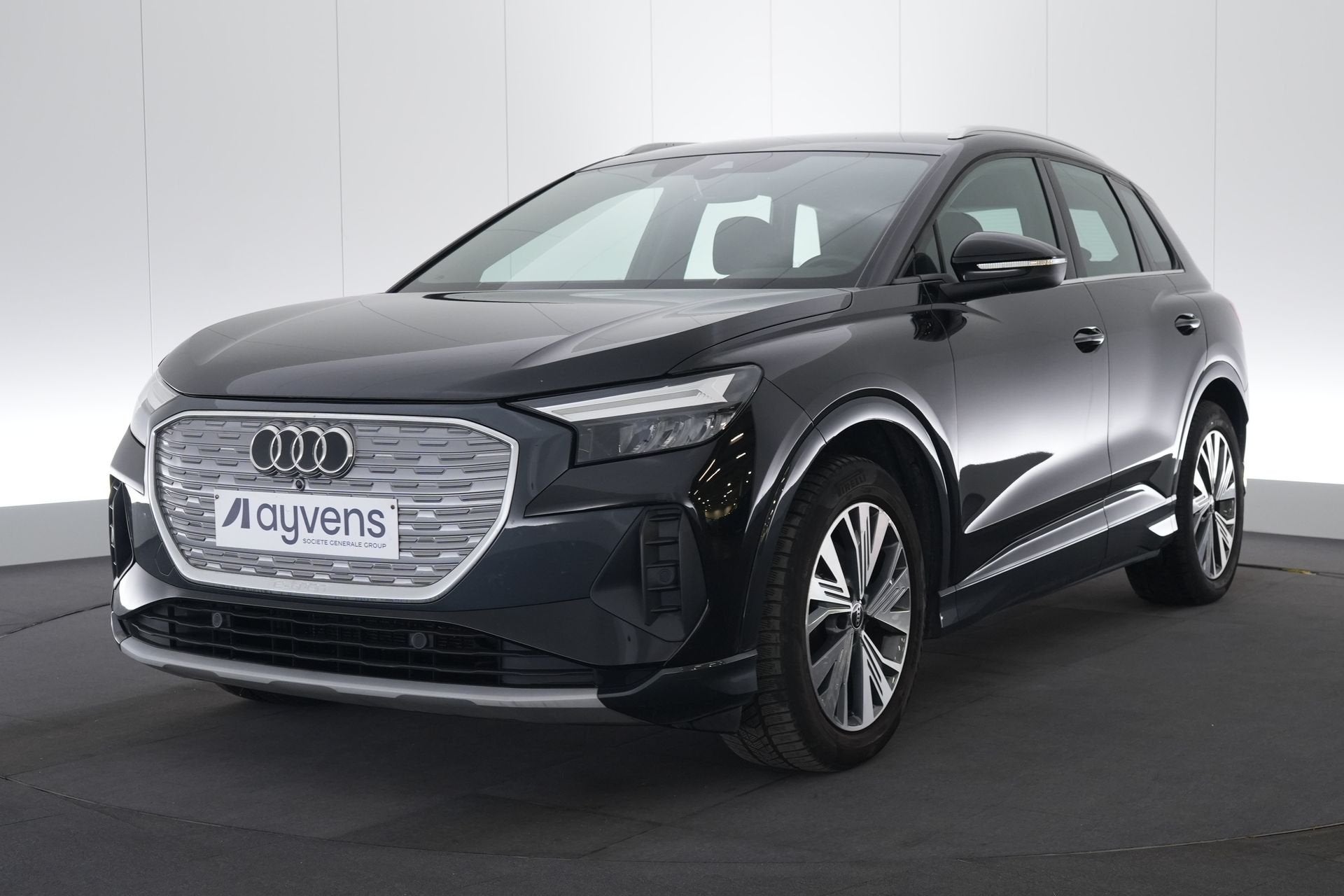 (2CJL889) AUDI Q4 E-TRON, Auto's, Automaat, https://public.car-pass.be/vhr/72ba1f97-4c0e-424b-8f25-d4b96d347f55, Gebruikt, Overige modellen