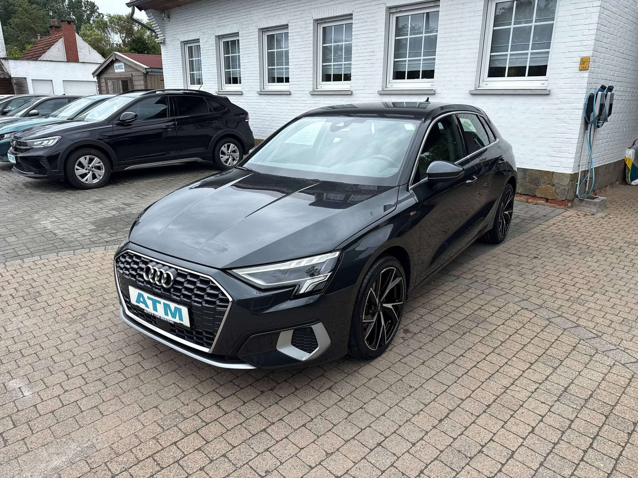 Audi A3 A3 30 TFSI S line S tronic/Navi/Xenon/ACC/pdc/Sport/, Gebruikt, 4 cilinders, Adaptive Cruise Control, Bedrijf
