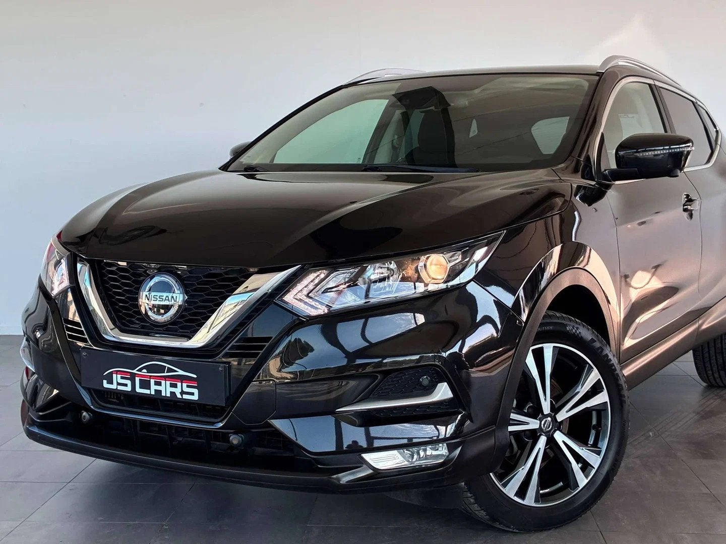 Nissan QASHQAI 1.3 DIG-T-GPS-25.456KM-CAMERA360-TPANO-JANTES, Auto's, Stof, Gebruikt, 4 cilinders, Zwart