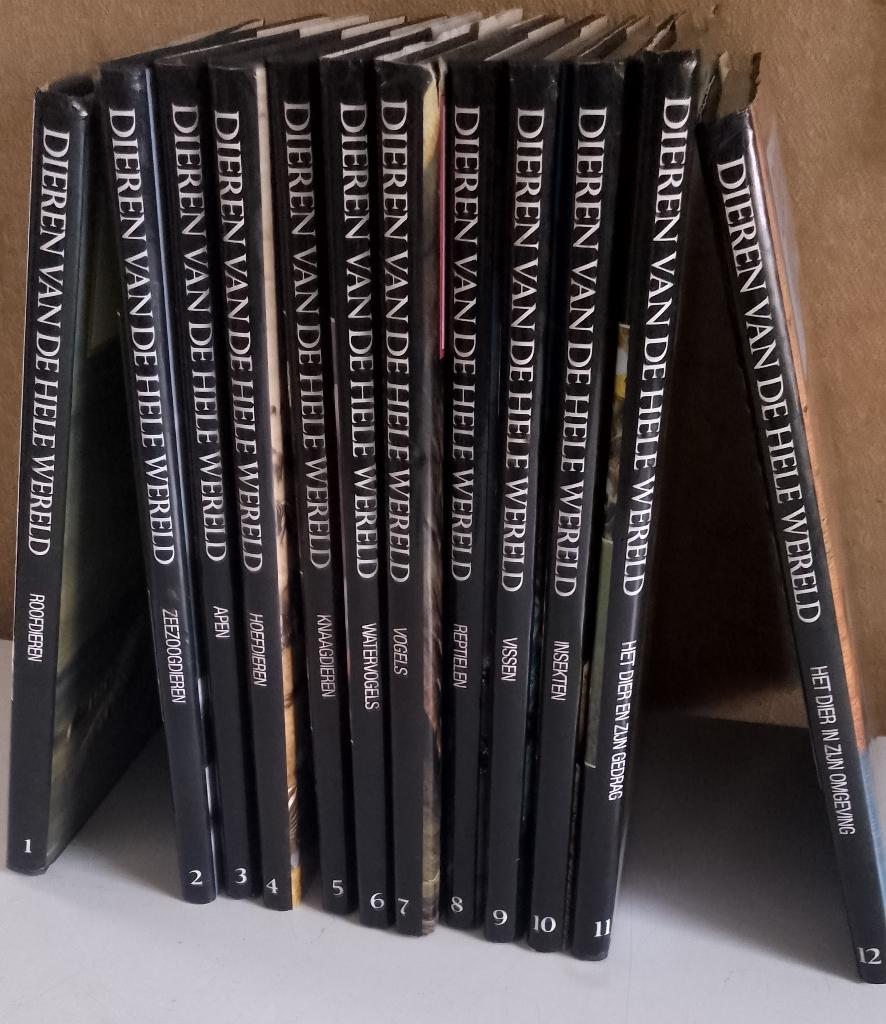 livres sur les animaux, Enlèvement, Comme neuf, Autres espèces