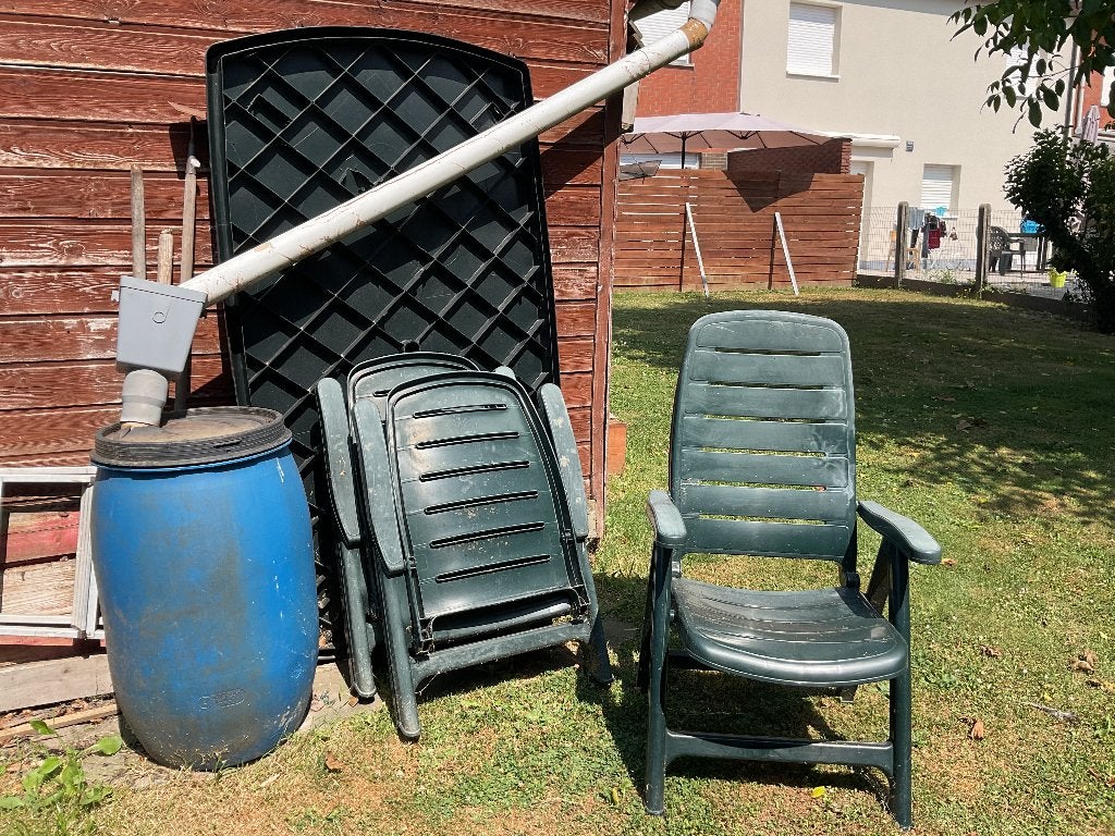 Gratis 3 tuinstoelen en 1 tafelblad, Tuin en Terras, Tuinstoelen, Ophalen