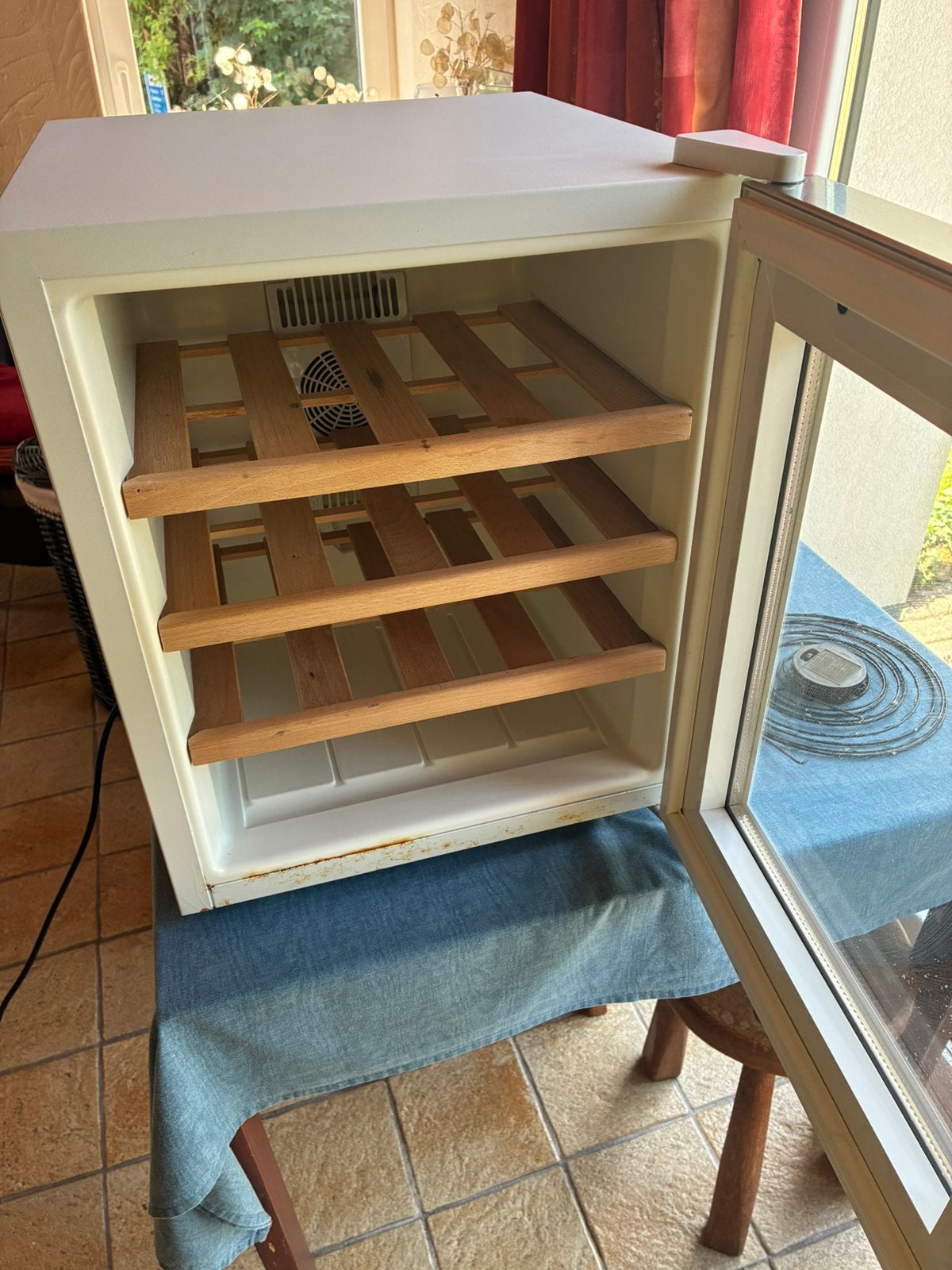 Frigo à vin 48L Karstein, Electroménager, Réfrigérateurs & Frigos, Enlèvement, Utilisé, 45 à 60 cm, Moins de 85 cm