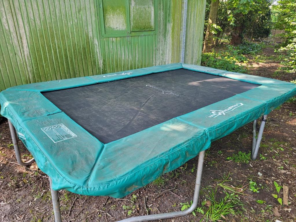 Grote trampoline, Ophalen, Gebruikt