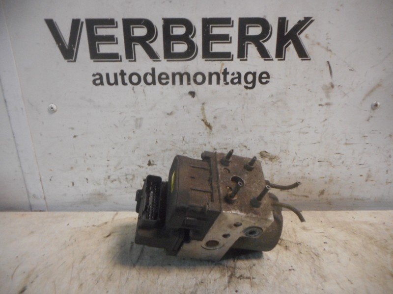 BLOC ABS (FREINS ANTI-BLOCAGE) Opel Omega B (25 / 26 / 27), Robert Bosch AG, Opel, Utilisé, Robert-Bosch-Allee 1
74232  Abstatt, DE