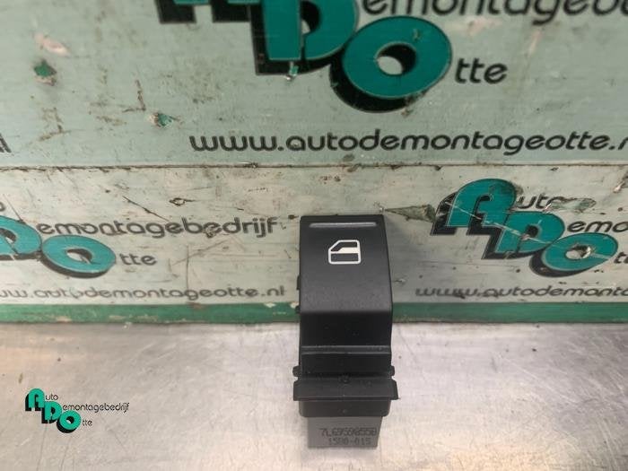 Commutateur vitre électrique d'un Volkswagen Polo (Polo 09-, Volkswagen, -, 3 mois de garantie, Utilisé