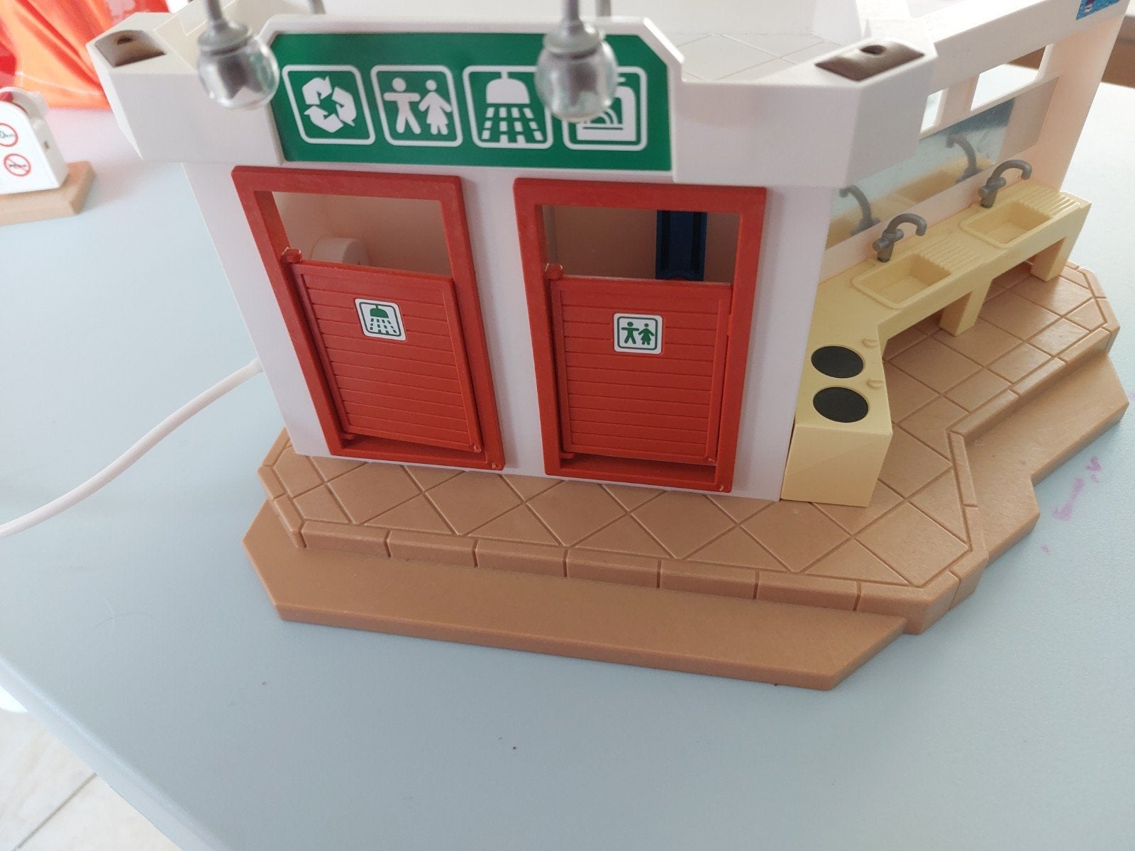 kampeerset playmobil, Ophalen