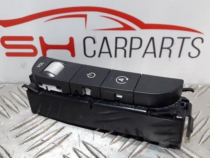 Unité de contrôle Multimedia d'un Mercedes C-Klasse, 3 mois de garantie, Utilisé, -, -