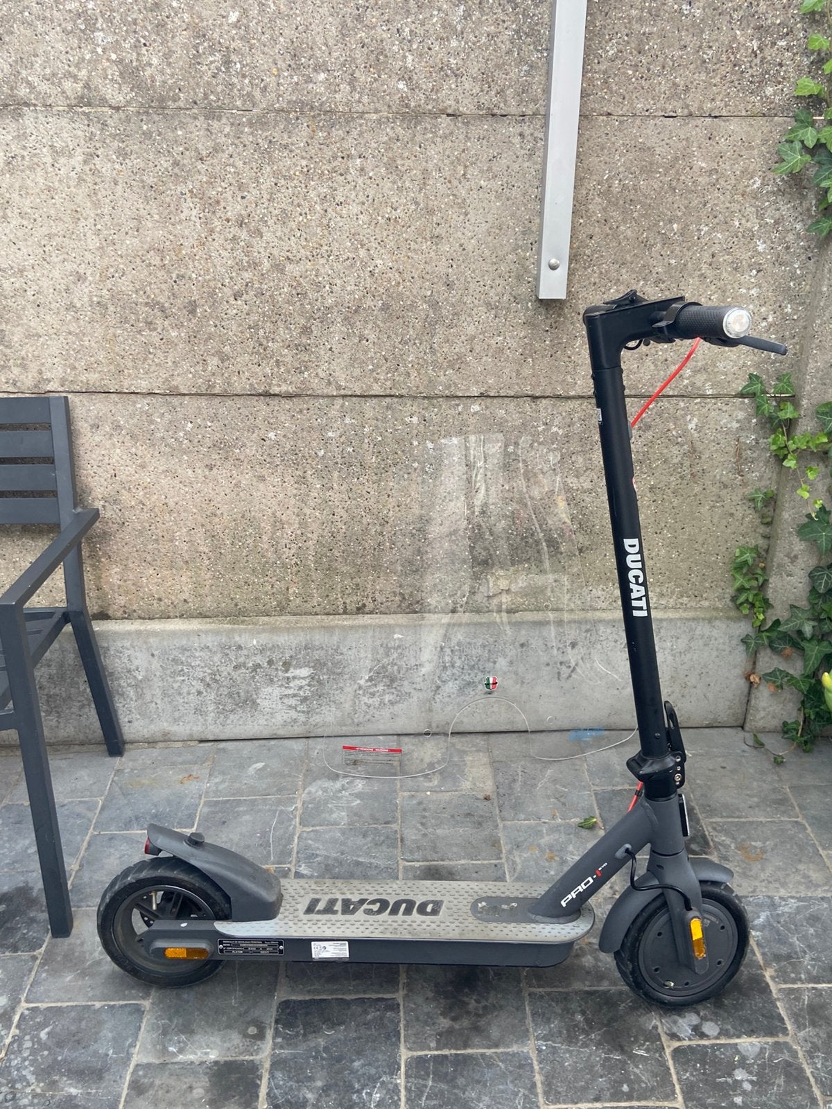 Elektrische step ducati, Ophalen, Zo goed als nieuw