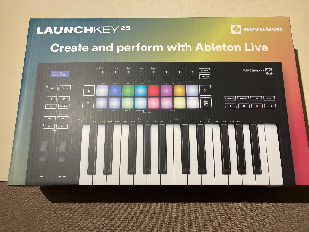 Novation Launchkey 25 MK3, Enlèvement, Comme neuf