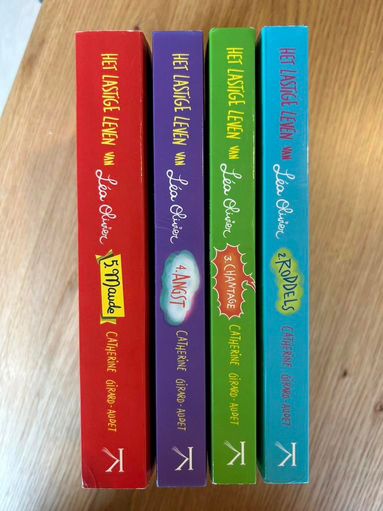 Boek: Het lastige leven van Léa Olivier, Boeken, Ophalen of Verzenden, Gelezen
