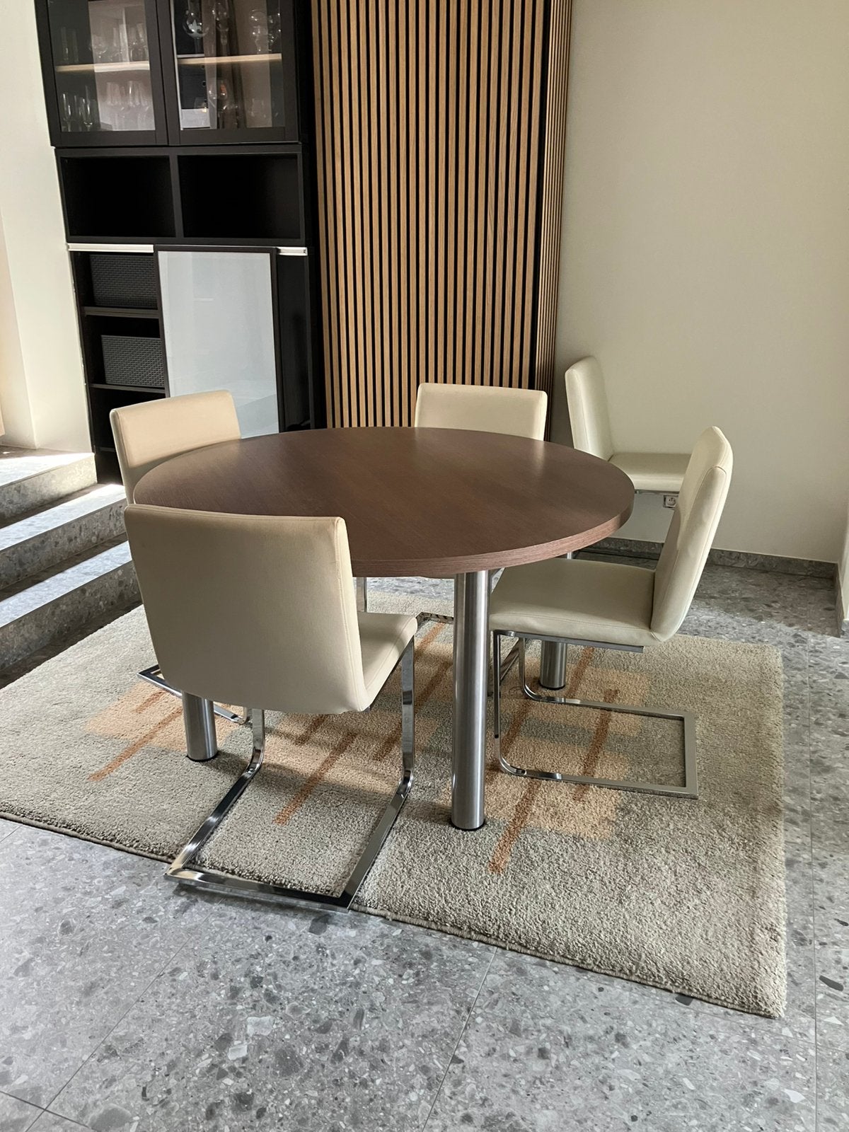 Ronde tafel, Eettafel, 6 stoelen, tapijt, Ophalen