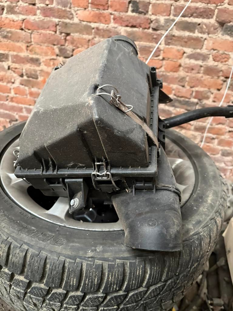 Mercedes w124 Om606 atmo luchtfilterbehuizing, Ophalen