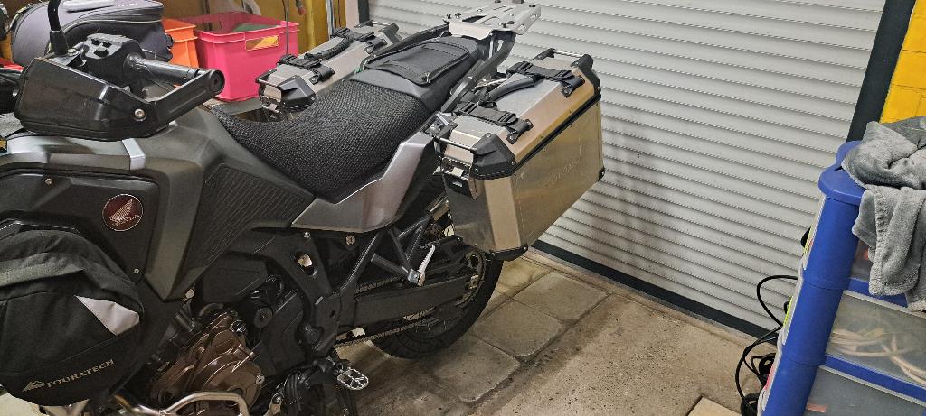 Originele allu zijkoffers honda, Motos, Enlèvement, Utilisé