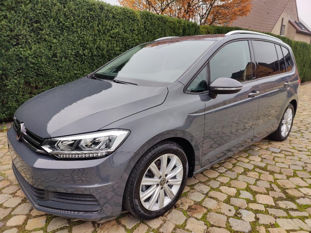 Volkswagen Touran 1.5 TSI OPF DSG ACTIVE, Stof, 1498 cc, 4 cilinders, 7 zetels