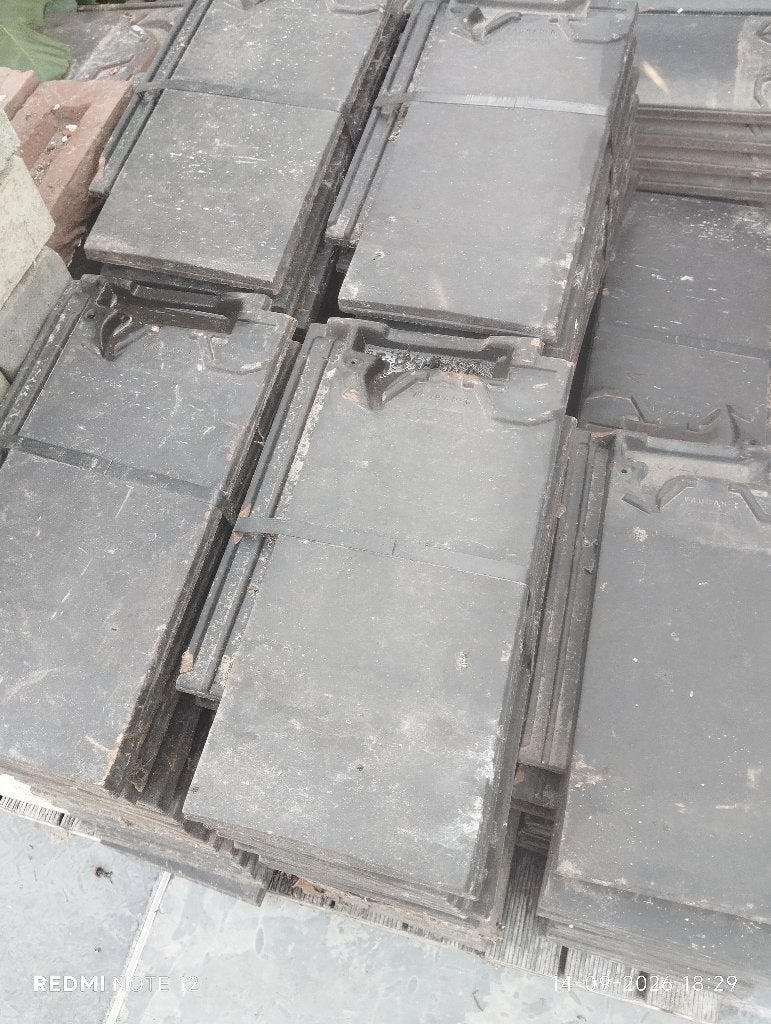 dakpannen, Doe-het-zelf en Bouw, Ophalen, Overige materialen, Overige kleuren, Zo goed als nieuw