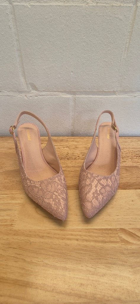 Escarpins élégants en dentelle rose tendre — Graceland - 38, Neuf, Enlèvement ou Envoi, Rose, Escarpins