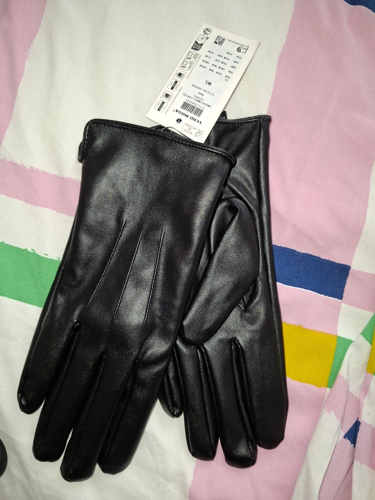 Nouveaux gants. Ils sont trop grands pour moi. Je suis ouver, Vêtements | Hommes, Enlèvement, Gants