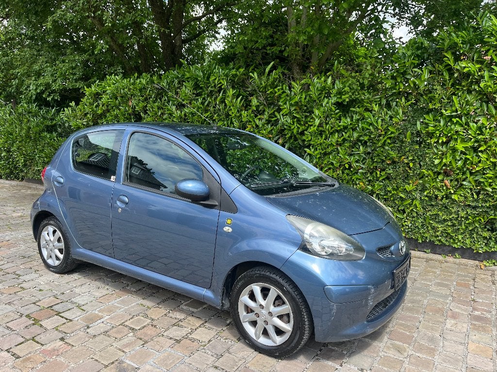 TOYOTA AYGO 2008 super état 167000km 2900€, Auto's, Toyota, Blauw, Aygo, Airbags, Bedrijf