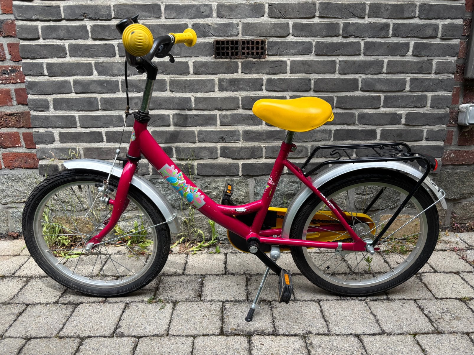 18 inch fiets meisje, Fietsen en Brommers, Ophalen, Terugtraprem, Gebruikt, Handrem