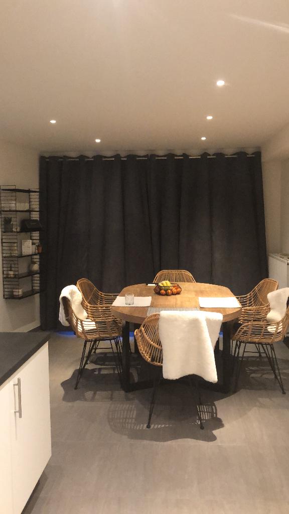 Eetkamertafel 120x200cm + 3 GRATIS rotan stoelen, Maison & Meubles, Tables | Tables à manger, Utilisé, 100 à 150 cm, 150 à 200 cm