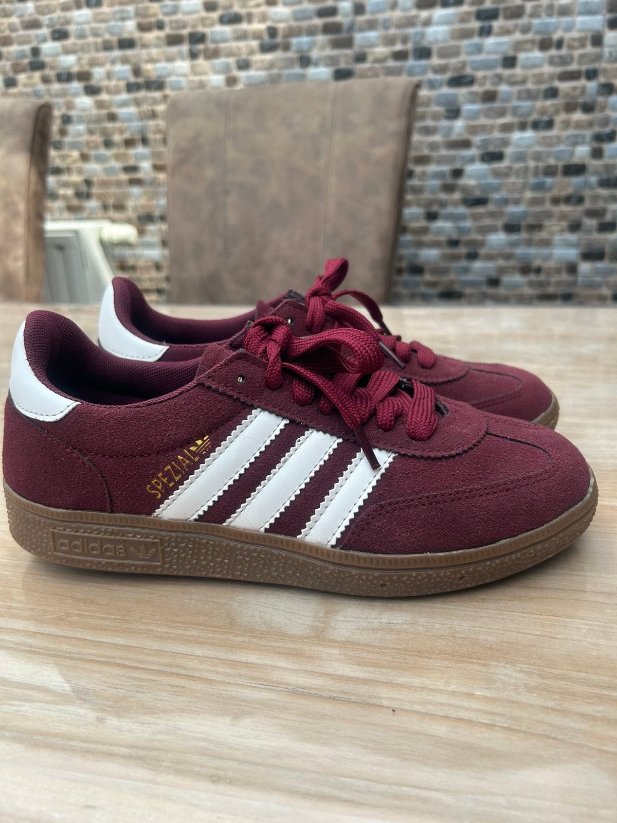 Chaussure adidas spezial en bordeaux | femme | fausse !, Ophalen, Meisje, Schoenen, Nieuw