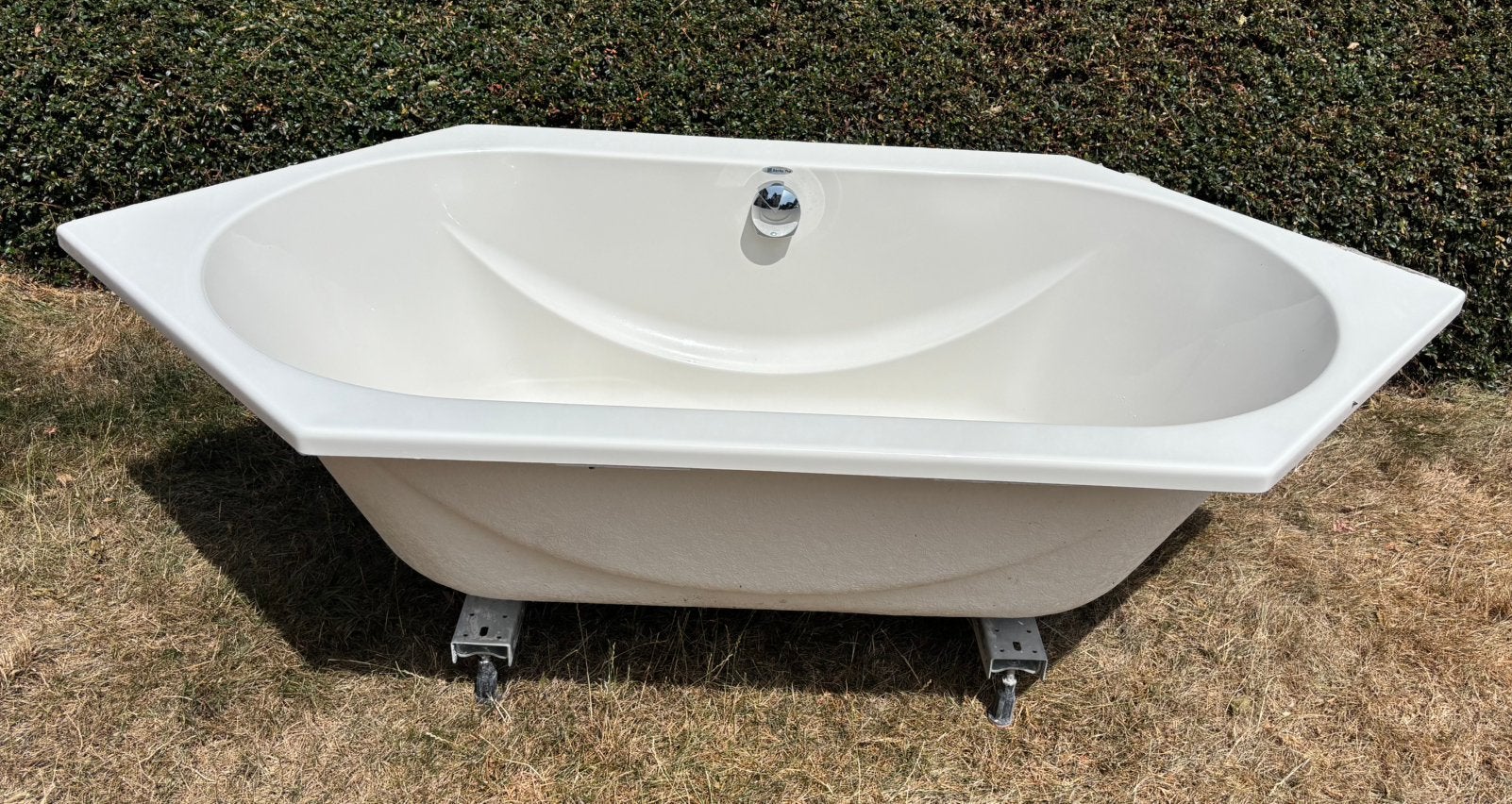 Baignoire d’angle Derby couleur crème, Enlèvement, Utilisé