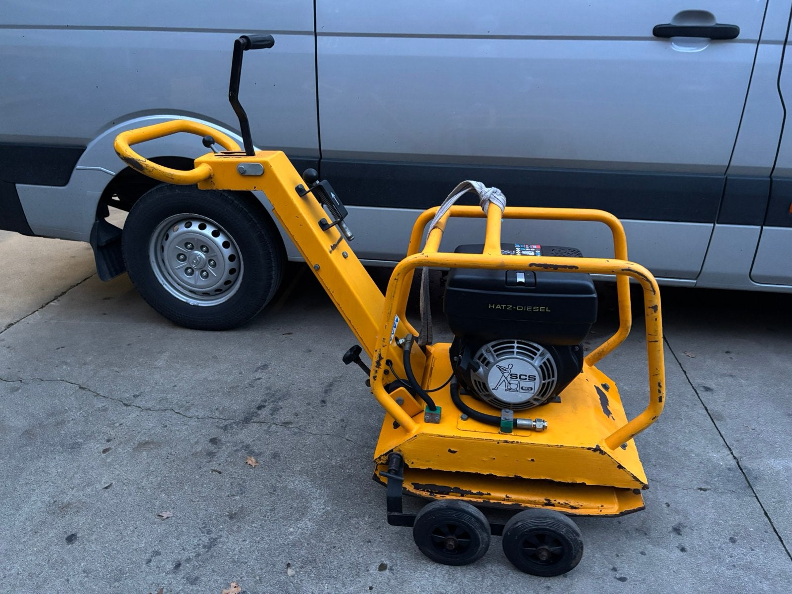 Shatal hatz diesel trilplaat 210kg wacker voor + achteruit, Tuin en Terras, Ophalen, Zo goed als nieuw