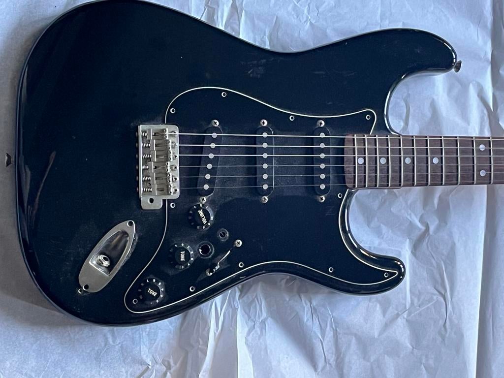 Squier by Fender Strat made in Japan, Ophalen, Gebruikt, Solid body, Fender