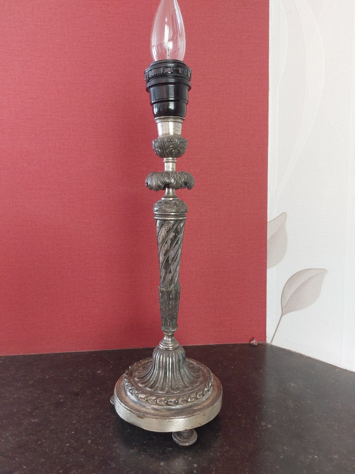 Lampadaire en bronze, Enlèvement, Cuivre ou Bronze