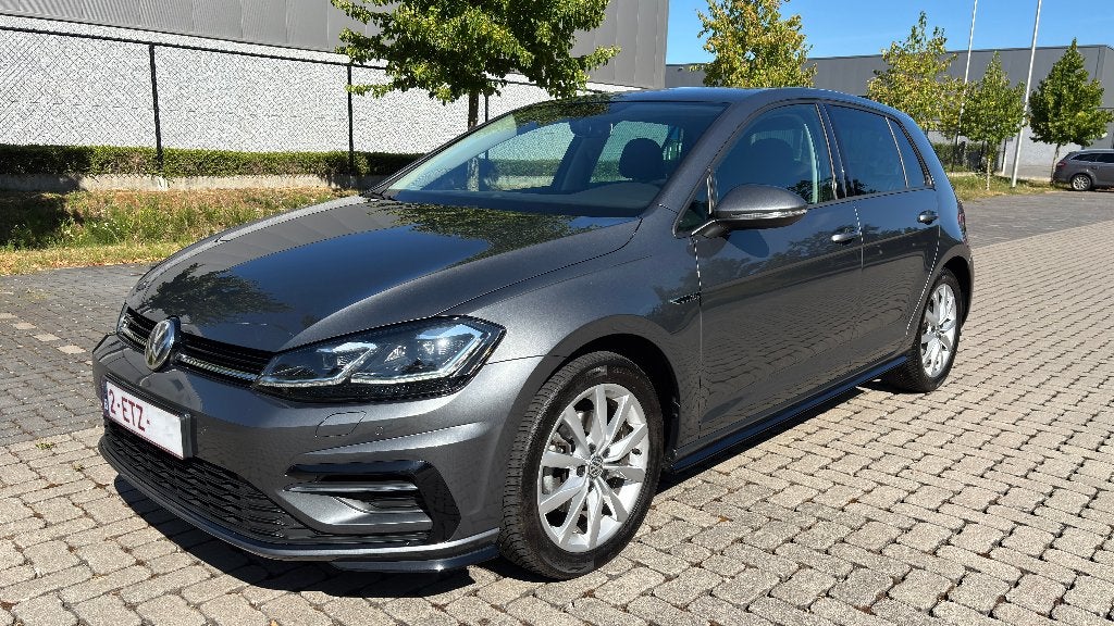 Volkswagen Golf 1.5 TSI DSG Highline R-line, 1498 cc, 4 cilinders, 1202 kg, 650 kg